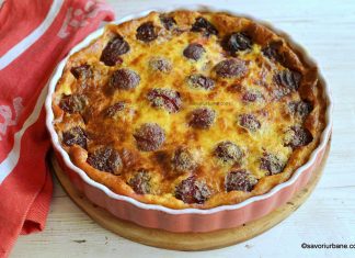 Cea mai simplă prăjitură cu prune – rețeta de far breton aux prunes + VIDEO Cea mai simplă prăjitură cu prune și cremă de vanilie - far breton aux prunes savori urbane