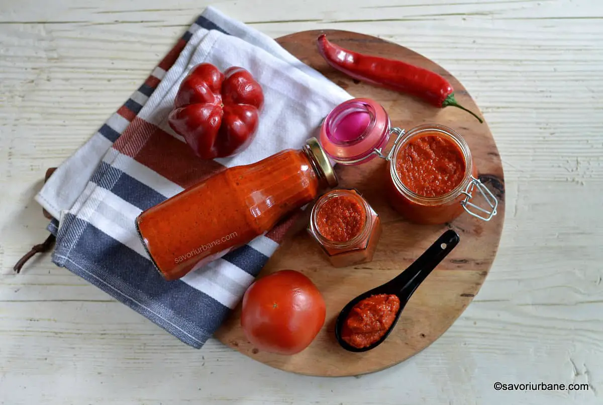 Ketchup de gogoșari sau ardei kapia - rețeta de ketchup ușor picant iute savori urbane