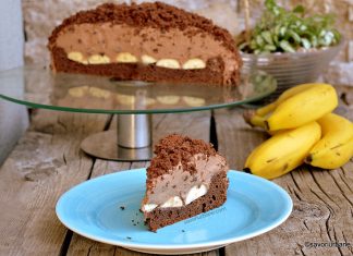 Mușuroi de cârtiță rețeta de tort cu banane, Nutella și mascarpone Mușuroi de cârtiță rețeta de tort cu banane, Nutella și mascarpone savori urbane