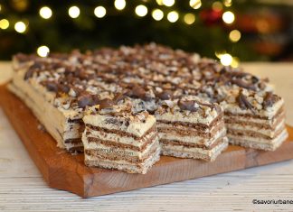 Prăjitura Marlenka cu cremă caramel, lapte condensat, nucă și foi cu miere Prăjitura Marlenka cu cremă caramel, lapte condensat, nucă și foi cu miere reteta savori urbane