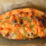 Cartofi dulci copți umpluți cu bacon, brânză și usturoi - la cuptor reteta savori urbane