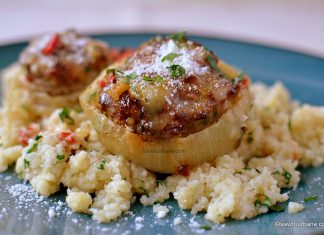 Ceapă umplută cu carne tocată și cașcaval – la cuptor Ceapă umplută cu carne tocată și cașcaval - la cuptor reteta savori urbane