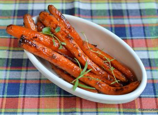 Morcovi la cuptor glazurați cu miere, muștar și oțet balsamic Morcovi la cuptor glazurați cu miere, muștar și oțet balsamic reteta savori urbane