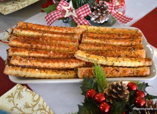 Sărățele simple cu untură, smântână și brânză – foarte fragede! Sărățele simple cu untură, smântână și brânză - foarte fragede reteta savori urbane