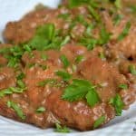 cum se face escalop din pulpa sau ceafa de porc cu sos de ceapa si vin alb