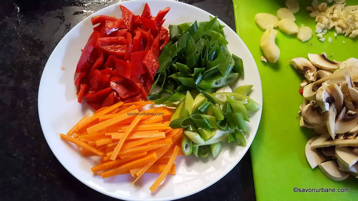 cum se taie legumele pentru mancare chinezeasca (3)