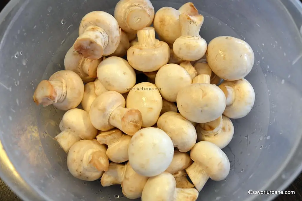 pregatire ciuperci albe champignon pentru gratinat (1)