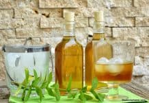 Lichior de mentă (de casă) rețeta de lichior natural fără colorant Lichior de mentă (de casă) rețeta de lichior natural fără colorant savori urbane