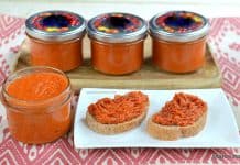 Zacuscă dietetică de vinete cu legume coapte – fără prăjeală, cu foarte puțin ulei + VIDEO Zacuscă dietetică de vinete cu legume coapte - fără prăjeală, cu foarte puțin ulei savori urbane 1