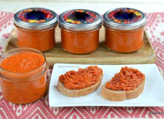 Zacuscă dietetică de vinete cu legume coapte – fără prăjeală, cu foarte puțin ulei + VIDEO Zacuscă dietetică de vinete cu legume coapte - fără prăjeală, cu foarte puțin ulei savori urbane 1