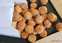 Pogăcele fragede cu jumări și untură – rețeta de mini pogăci Pogăcele fragede cu jumări și untură rețeta de mini pogăci savori urbane