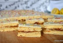 Prăjitură cu foi și cremă de lămâie, gem de caise și glazură simplă Prăjitură cu foi și cremă de lămâie, gem de caise și glazură simplă savori urbane