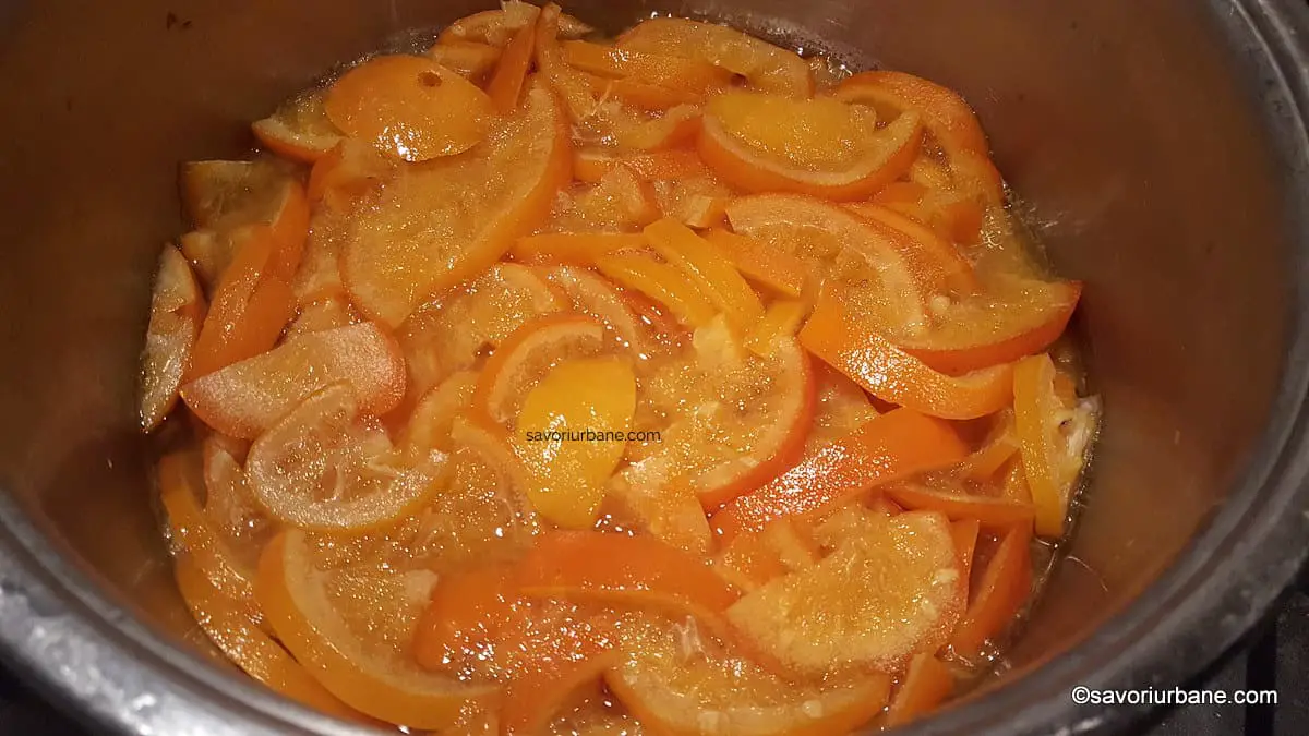cat se fierbe dulceata de portocale cu lamaie felii (3)