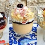 Cremșnit sau cremeș la pahar – rețeta simplă de desert cu cremă de vanilie la cupă