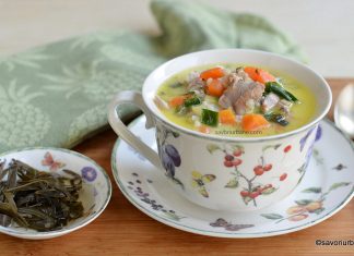 Ciorbă de miel acrită cu măcriș, tarhon sau leuștean – rețeta ardelenească (VIDEO) Ciorbă de miel cu măcriș, tarhon și leuștean - rețeta ardelenească savori urbane