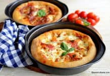 Pizza al tegamino (padellino) – rețeta de pizza la tigăiță din Torino Pizza al tegamino (padellino) rețeta din Torino de pizza la tigaie savori urbane