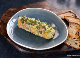 Tartar de somon cu avocado și mango Tartar de somon cu avocado și mango reteta savori urbane 1