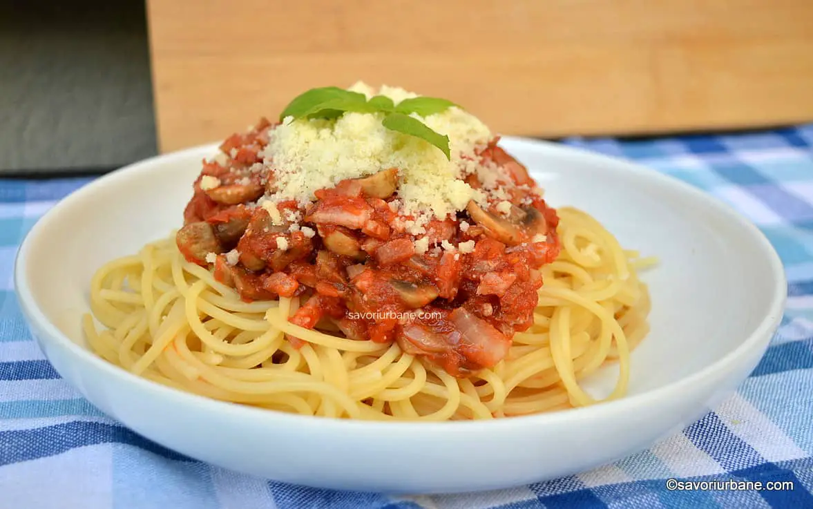 servire paste milaneze spaghetti milanese de casa