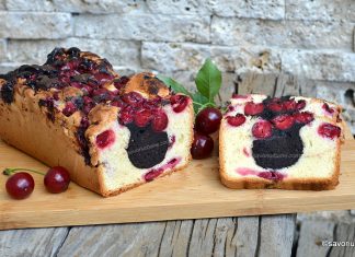 Chec marmorat cu vișine și cacao – rețeta de chec în 2 culori Chec marmorat cu vișine și cacao reteta savori urbane