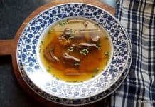 Supă de carne cu legume – rețeta dietetică potrivită și pentru copii Supă de carne cu legume - rețeta dietetică potrivită și pentru copii savori urbane