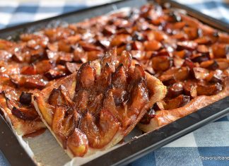 Prăjitură simplă cu prune rețeta de Augsburger Zwetschgendatschi Prăjitură simplă cu prune rețeta de Augsburger Zwetschgendatschi savori urbane