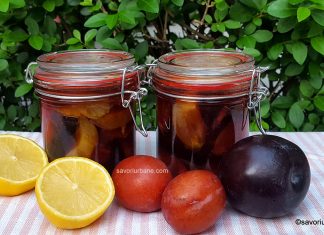 Prune în rom conservate pentru iarnă – la rece, fără fierbere Prune în rom conservate pentru iarnă reteta savori urbane