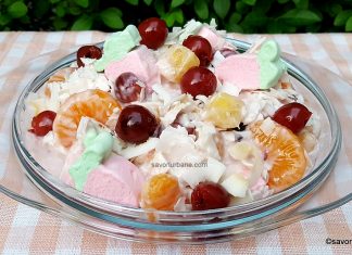 Salată Ambrozia cu fructe și iaurt – rețeta de Ambrosia Salad Salată Ambrozia cu fructe și iaurt - rețeta de Ambrosia Salad savori urbane