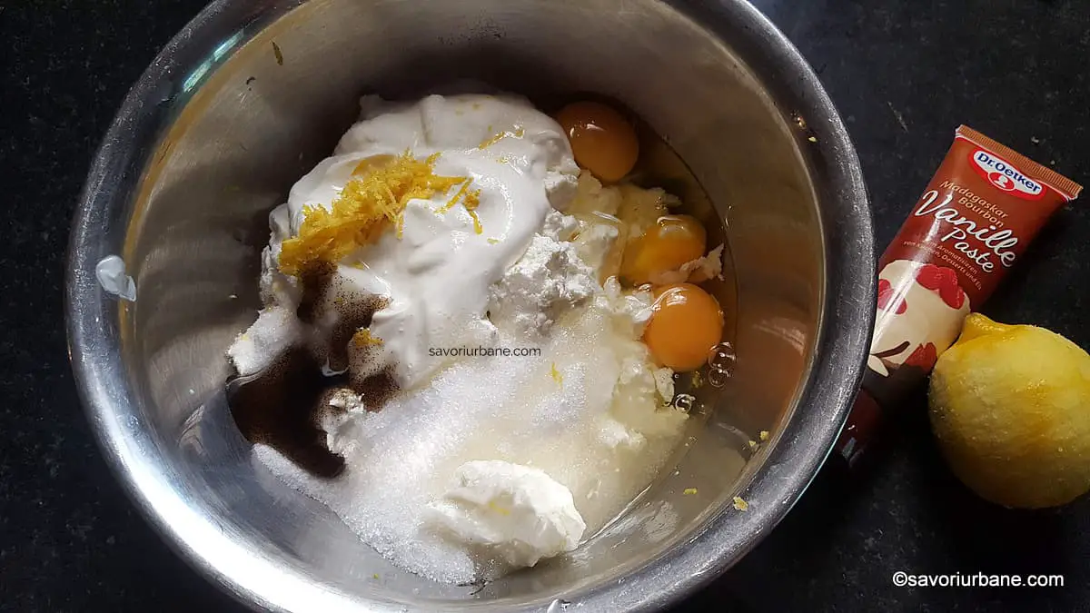preparare crema de branza de vaci cu smantana pentru prajitura cu vanilie coaja de lamaie (1)
