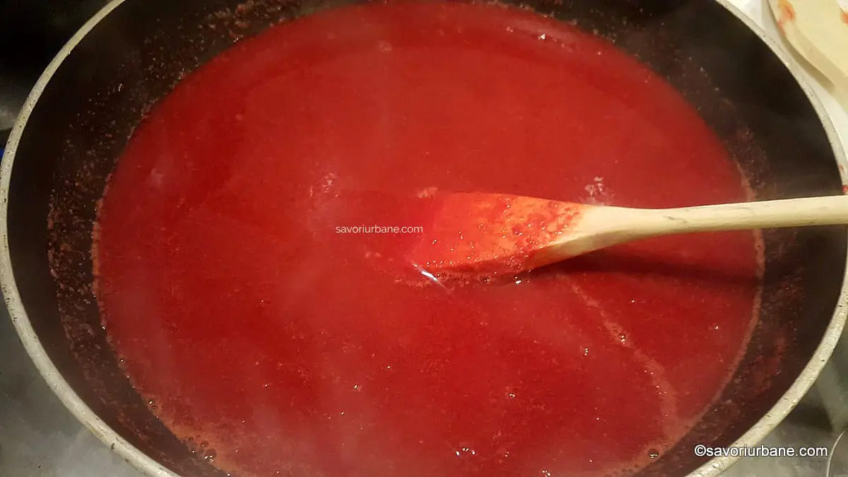 preparare pasta de coarne sau gem gros rosu