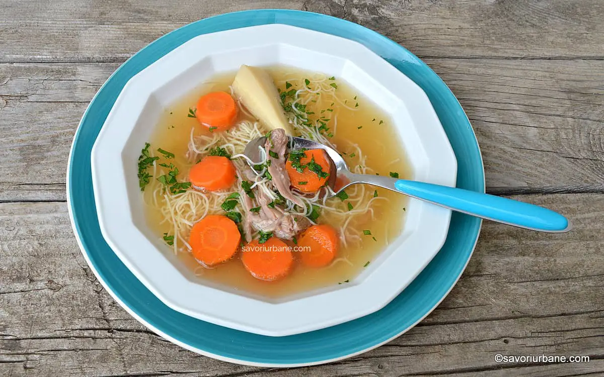 preparare reteta supa gat curcan cu taietei sau galuste