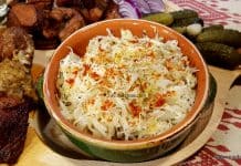 Salată de varză murată sau acră – rețeta simplă și rapidă Salată de varză murată rețeta simplă și rapidă savori urbane