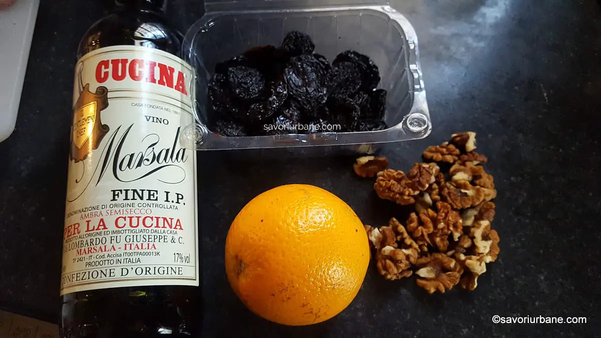 ingrediente umplutura de prune uscate nuci portocala vin marsala sau coniac