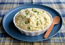 Piure de conopidă cu unt și lapte – rețeta simplă sau cu parmezan Piure de conopidă cu unt și lapte - rețeta simplă savori urbane