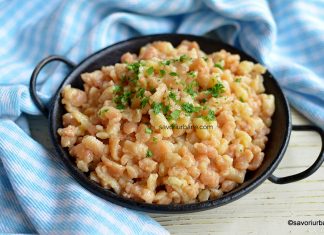 Garnitură din razalăi de casă sau tărhane rumenite și fierte Garnitură din razalăi de casă sau tărhane prăjite și fierte reteta savori urbane