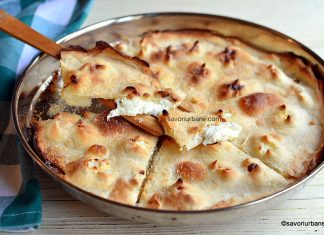 Plăcintă simplă cu brânză la cuptor – rețeta de focaccia di Recco (fără drojdie) Plăcintă simplă cu brânză la cuptor - rețeta de focaccia di Recco (fără drojdie) savori urbane