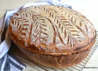 Pâine neagră de casă – rețeta de pâine cu făină de secară, făină neagră și semințe Pâine neagră de casă - rețeta de pâine cu făină de secară, făină neagră și semințe savori urbane