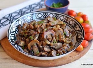 Ciuperci rumenite la tigaie cu ceapă caramelizată – rețeta de garnitură sau tocăniță de post Sote de ciuperci cu ceapă caramelizată - rețeta de post sau de garnitură savori urbane