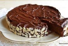 Prăjitura cu ciocolată Regina din Saba – rețeta de gâteau Reine de Saba sau Queen of Sheba Cake după Julia Child Prăjitura cu ciocolată Regina din Saba după rețeta Reine de Saba sau Queen of Sheba de Julia Child savori urbane