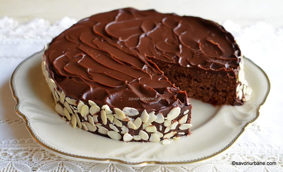 Prăjitura cu ciocolată Regina din Saba după rețeta de gâteau Reine de Saba sau Queen of Sheba Cake de Julia Child savori