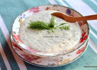 Sos de mărar cu lapte și smântână – rețeta clasică de sos cald cu mărar verde Sos de mărar cu lapte și smântână - rețeta clasică de sos cald cu mărar verde savori urbane