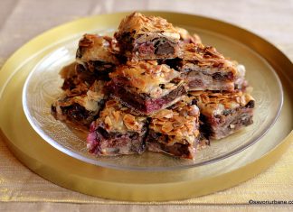 Baclava cu vișine, ciocolată, migdale și lichior Amaretto sau vișinată Baclava cu vișine, ciocolată, migdale și lichior Amaretto sau vișinată rețeta savori urbane