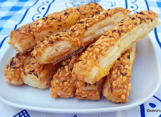 Sărățele din foietaj cu cașcaval și chimen – rețeta de saleuri simple foietate Sărățele din foietaj cu cașcaval și chimen - rețeta de saleuri simple savori urbane