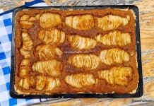 Prăjitură fragedă cu pere și cremă frangipane de migdale – rețeta franțuzească reteta tarta cu pere si crema de migdale cu aluat fraged