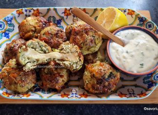 Chiftele de pui cu dovlecel, pesto și parmezan – la air fryer sau la cuptor Chiftele de pui cu dovlecel, pesto și parmezan - la air fryer sau la cuptor savori urbane reteta