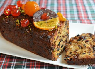 Fruitcake englezesc - cel mai grozav chec cu fructe și nuci pentru Crăciun reteta savori urbane