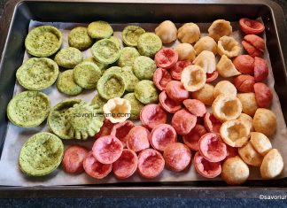 Coji de tartă sărate, albe sau colorate natural cu spanac și sfeclă – coșulețe fragede pentru mini tarte aperitiv Coji de tartă sărate, colorate natural cu spanac și sfeclă - pentru mini tarte aperitiv reteta savori urbane