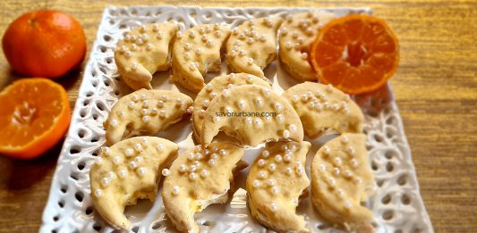 Fursecuri cu portocale și glazură - rețeta de semilune cu cremă de coji de portocală confiate savori urbane