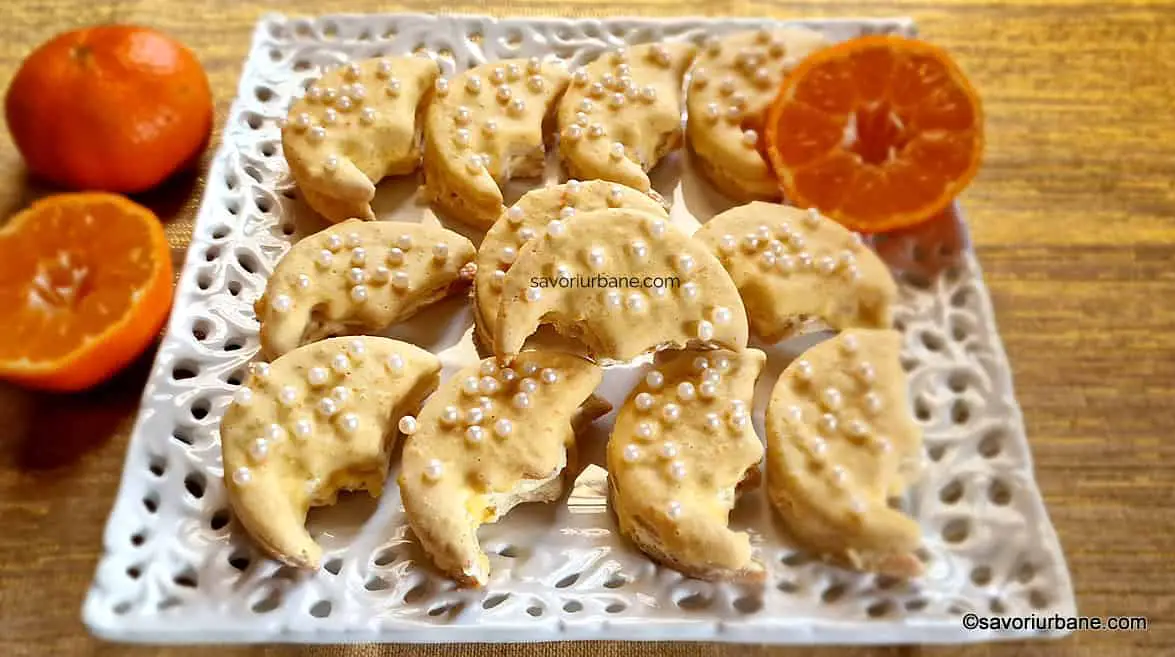 Fursecuri cu portocale și glazură - rețeta de semilune cu cremă de coji de portocală confiate savori urbane