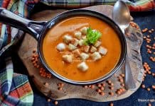 Supă cremă de linte roșie – rețeta simplă de post (vegană) Supă cremă de linte roșie - rețeta simplă de post (vegană) savori urbane