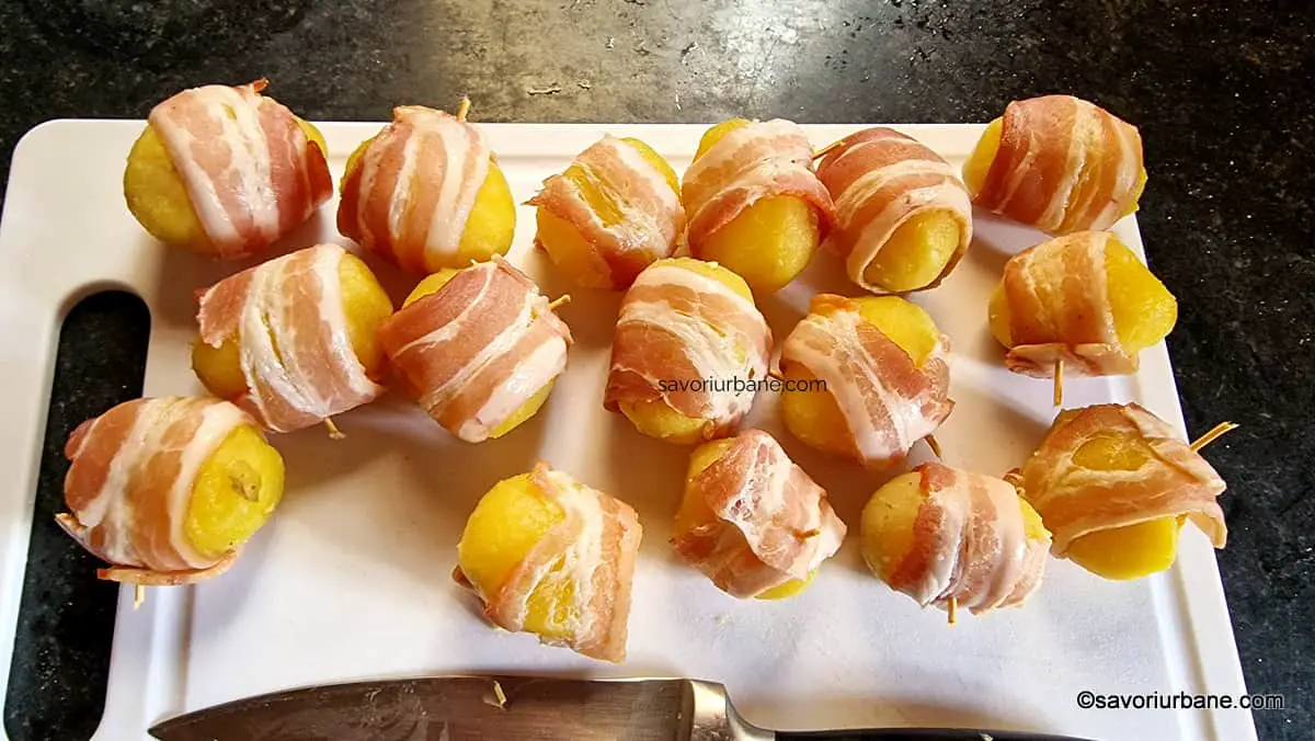 preparare reteta cartofi inveliti in bacon savori